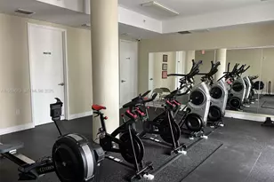 115 SW 11th St, Miami, FL 33130 - Photo 17