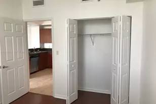 115 SW 11th St, Miami, FL 33130 - Photo 13