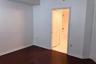 115 SW 11th St, Miami, FL 33130 - Photo 9