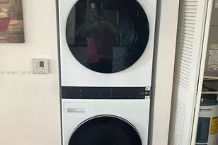 115 SW 11th St, Miami, FL 33130 - Photo 15