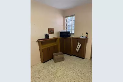 1270 W 31st St, Hialeah, FL 33012 - Photo 5