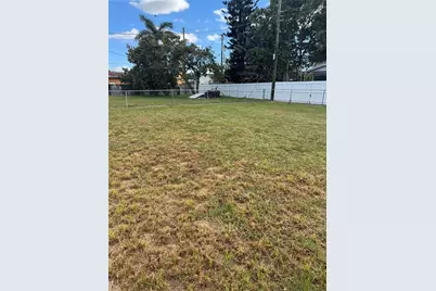 1270 W 31st St, Hialeah, FL 33012 - Photo 11