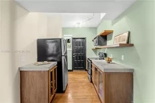 711 14th St, Miami Beach, FL 33139 - Photo 25