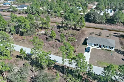 943 Foxdale Ave, Lehigh Acres, FL 33974 - Photo 3