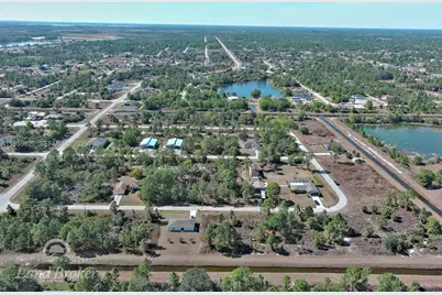 943 Foxdale Ave, Lehigh Acres, FL 33974 - Photo 11