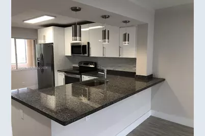 161 Lakeview Dr #204, Weston, FL 33326 - Photo 3