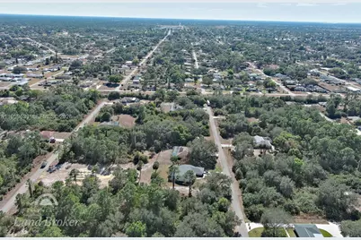 414 Lake Ave, Lehigh Acres, FL 33972 - Photo 9