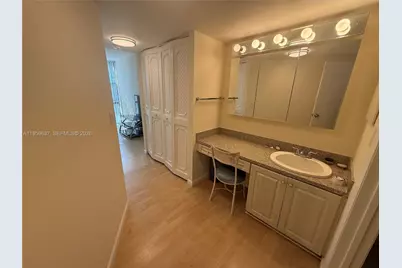 3475 N Country Club Dr #408, Aventura, FL 33180 - Photo 7