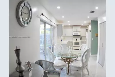 7332 SW 158th Ave, Miami, FL 33193 - Photo 7