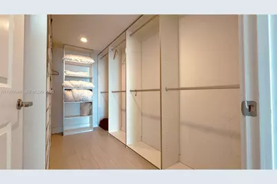 400 Sunny Isles Blvd #1906, Sunny Isles Beach, FL 33160 - Photo 37