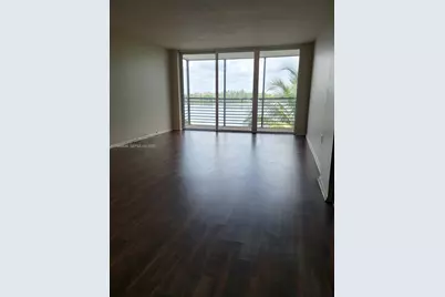 1075 NE Miami Gardens Dr #509, Miami, FL 33179 - Photo 3