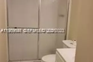 1075 NE Miami Gardens Dr, Miami, FL 33179 - Photo 7