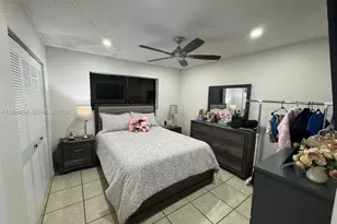 5083 W 12th Ln, Hialeah, FL 33012 - Photo 9