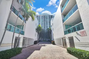 7910 Harbor Island Dr, North Bay Village, FL 33141 - Photo 9