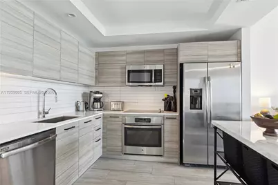 121 NE 34th St #1612, Miami, FL 33137 - Photo 7