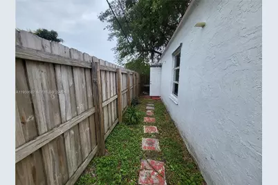 [Address not provided], Dania Beach, FL 33004 - Photo 23