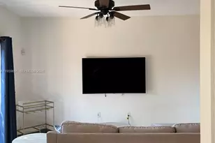 22453 SW 88th Path, Cutler Bay, FL 33190 - Photo 9