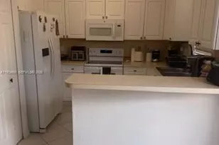 12471 SW 123rd St, Miami, FL 33186 - Photo 9