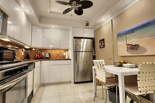 2030 S Ocean Dr, Hallandale Beach, FL 33009 - Photo 15