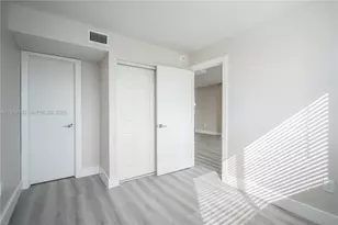 6960 Rue Vendome, Miami Beach, FL 33141 - Photo 15