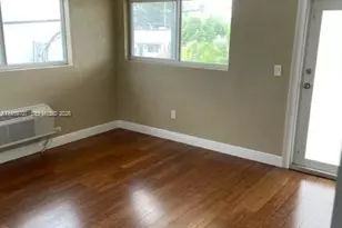 2121 Biarritz Dr, Miami Beach, FL 33141 - Photo 7