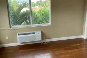 2121 Biarritz Dr, Miami Beach, FL 33141 - Photo 3