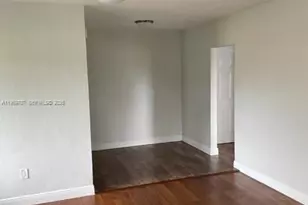 2121 Biarritz Dr, Miami Beach, FL 33141 - Photo 5