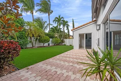 4978 SW 35th Ter, Hollywood, FL 33312 - Photo 7