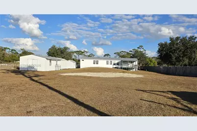 1627 Sunset Tr, Labelle, FL 33935 - Photo 13