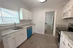 8721 NW 47th St, Lauderhill, FL 33351 - Photo 7