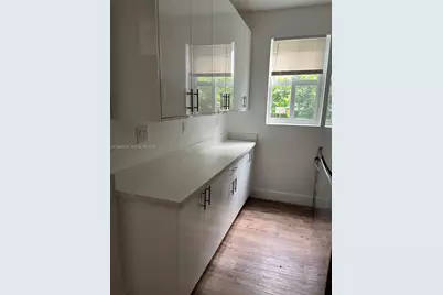321 SW 9th Ave #03, Miami, FL 33130 - Photo 3