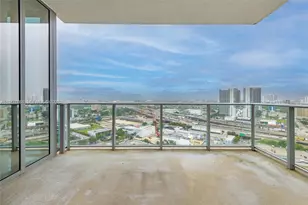 851 NE 1st Ave, Miami, FL 33132 - Photo 33