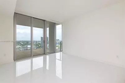 851 NE 1st Ave #2100, Miami, FL 33132 - Photo 17
