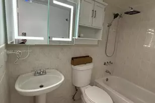 9520 SW 8th St, Miami, FL 33174 - Photo 7