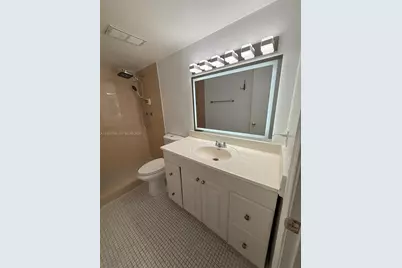 9520 SW 8th St #111, Miami, FL 33174 - Photo 17