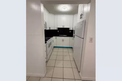 9520 SW 8th St #111, Miami, FL 33174 - Photo 15