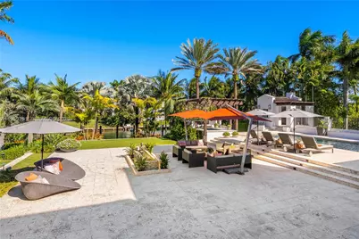 555 Arvida Pkwy, Coral Gables, FL 33156 - Photo 17