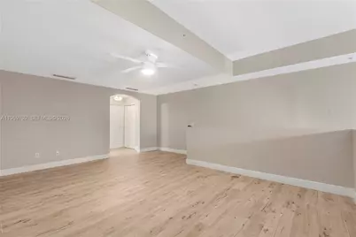 8395 SW 73rd Ave #105, Miami, FL 33143 - Photo 11