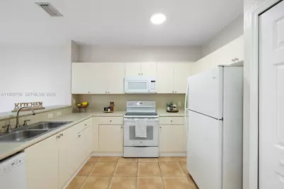 3952 SW 157th Ave #221, Miramar, FL 33027 - Photo 9