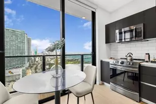 398 NE 5th St, Miami, FL 33132 - Photo 5