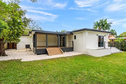 349 NE 117th St, Miami, FL 33161 - Photo 27