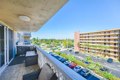 400 NE 12th Ave #505, Hallandale Beach, FL 33009 - Photo 15