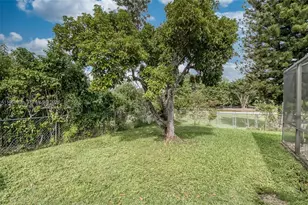 9801 SW 99th St, Miami, FL 33176 - Photo 25