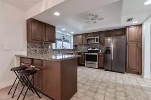 9801 SW 99th St, Miami, FL 33176 - Photo 5