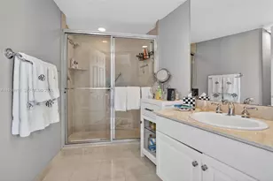 3370 Hidden Bay Dr, Aventura, FL 33180 - Photo 35