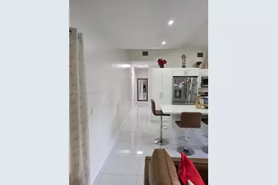 8523 NW 35th Pl, Miami, FL 33147 - Photo 3