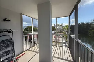 3660 NE 166th St, North Miami Beach, FL 33160 - Photo 21