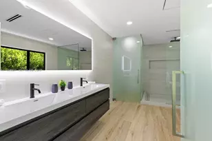 85 W Shore Dr W, Miami, FL 33133 - Photo 21