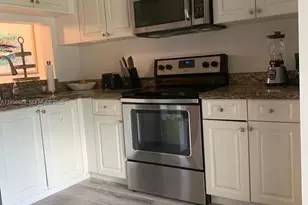 20 Key W Ct, Weston, FL 33326 - Photo 3