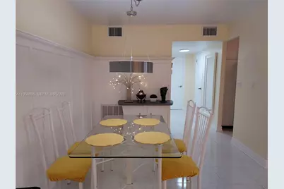 137 Golden Isles Dr #1404, Hallandale Beach, FL 33009 - Photo 15